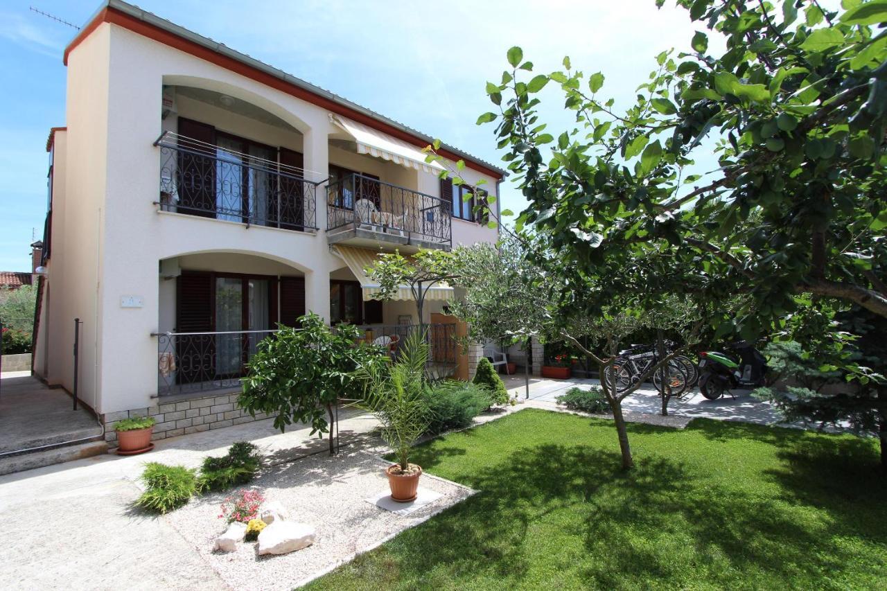 Apartments Denise Rovinj Exterior photo