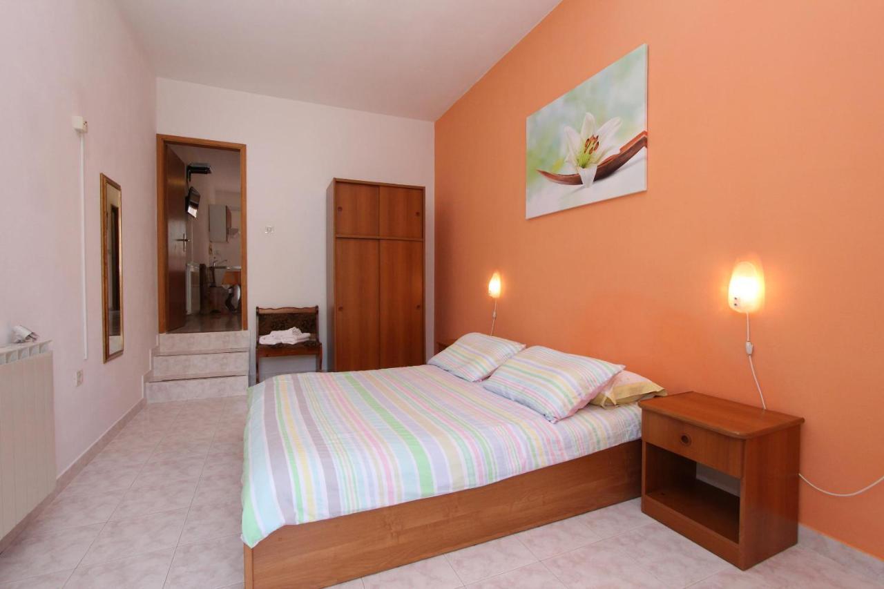 Apartments Denise Rovinj Exterior photo